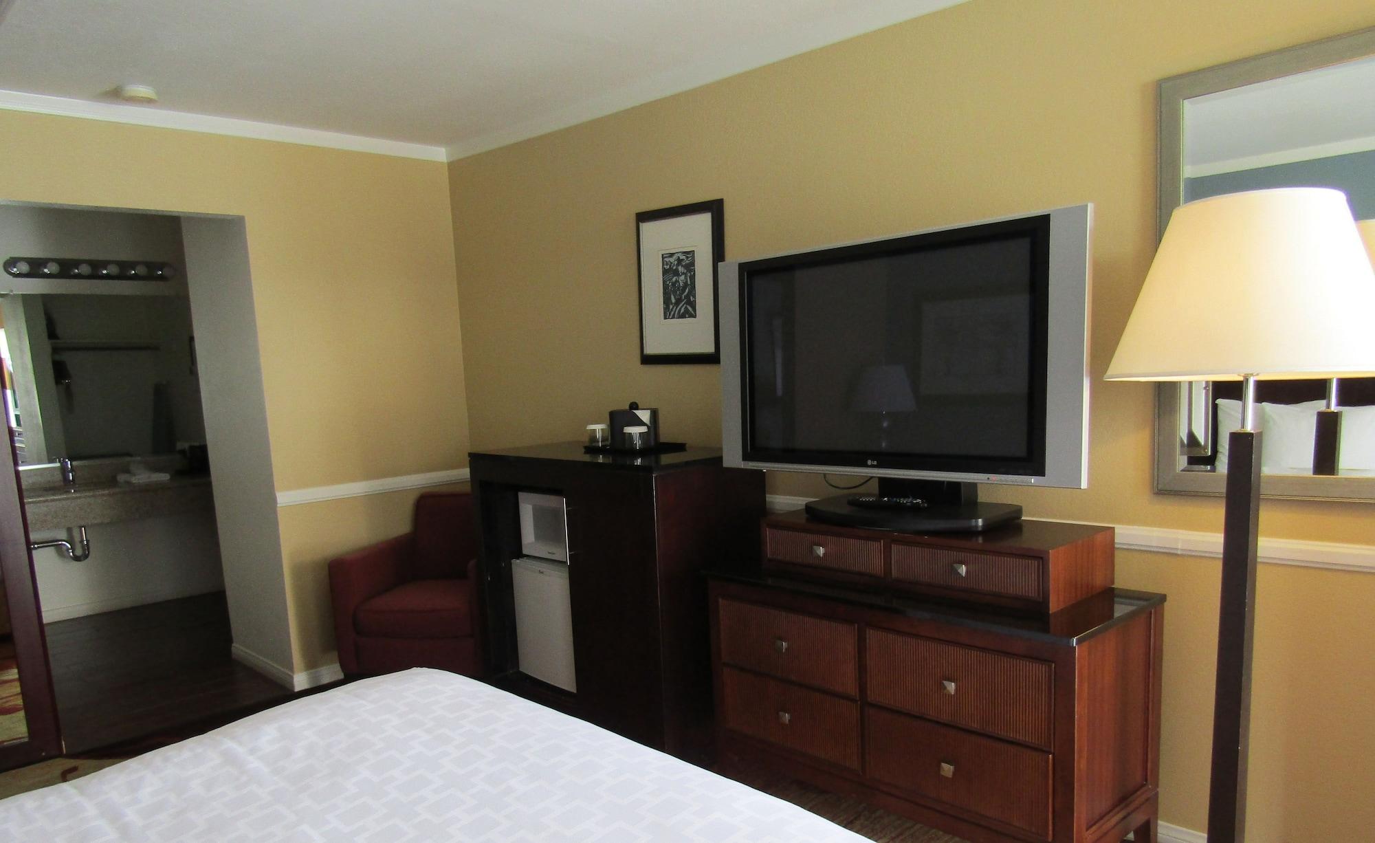 Clarion Near China Naval Station Locanda Ridgecrest