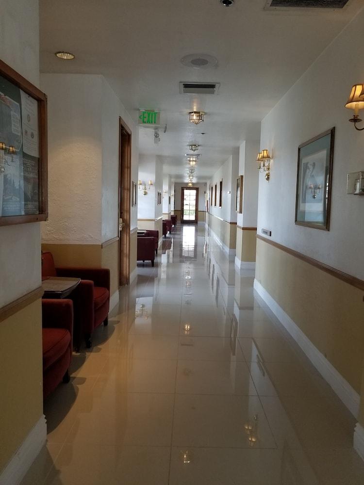 Clarion Near China Naval Station Inn Ridgecrest