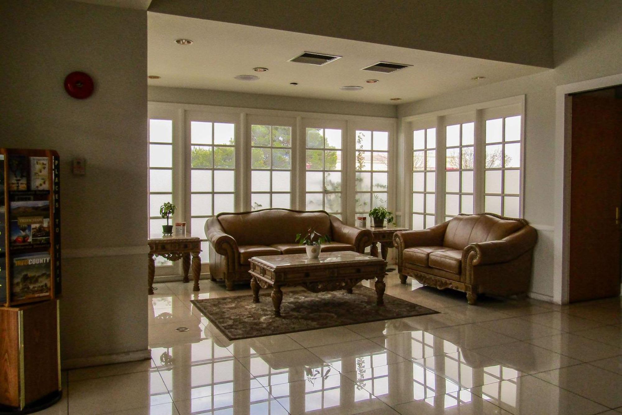 Clarion Near China Naval Station Locanda 2*