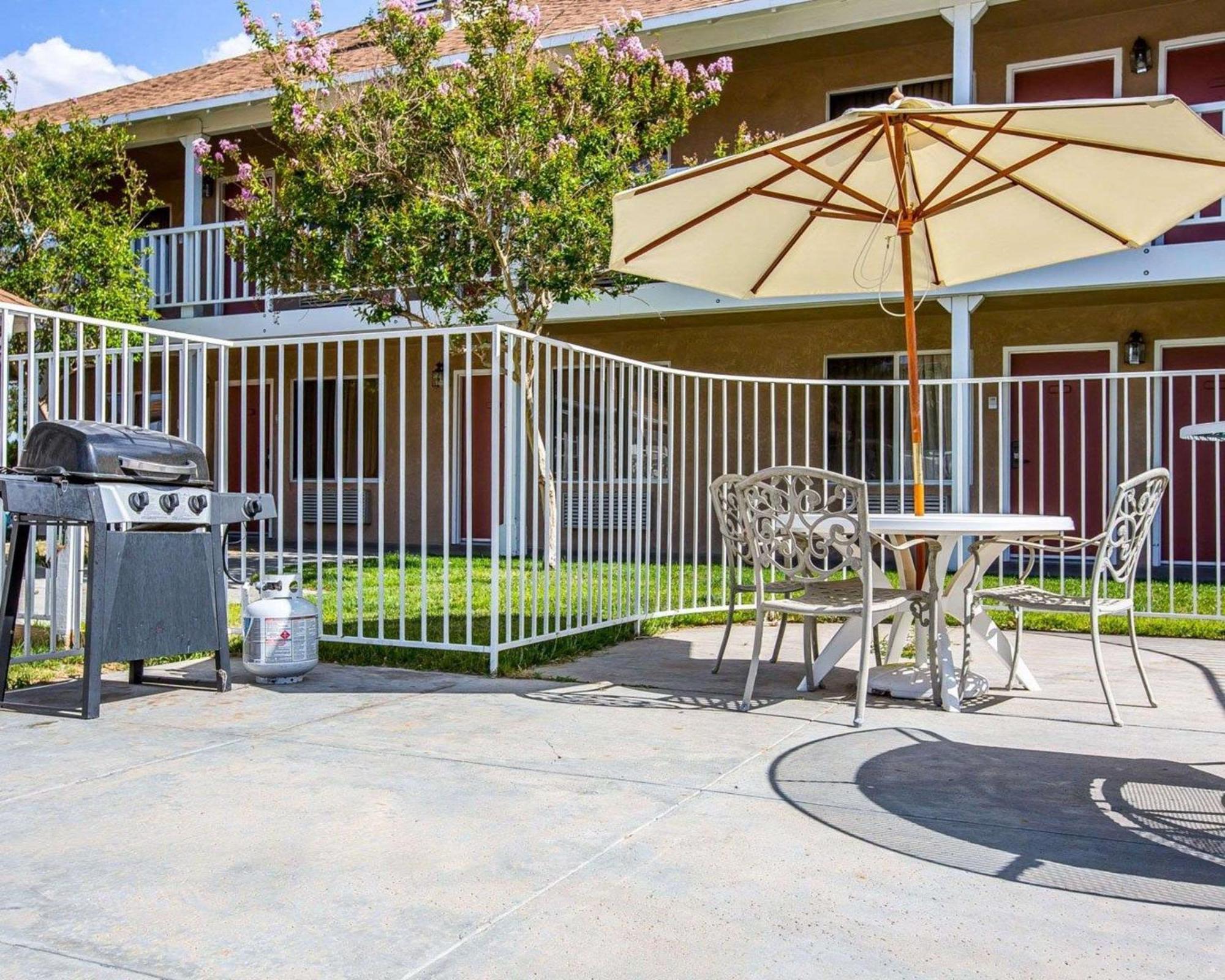 Clarion Near China Naval Station Locanda Ridgecrest