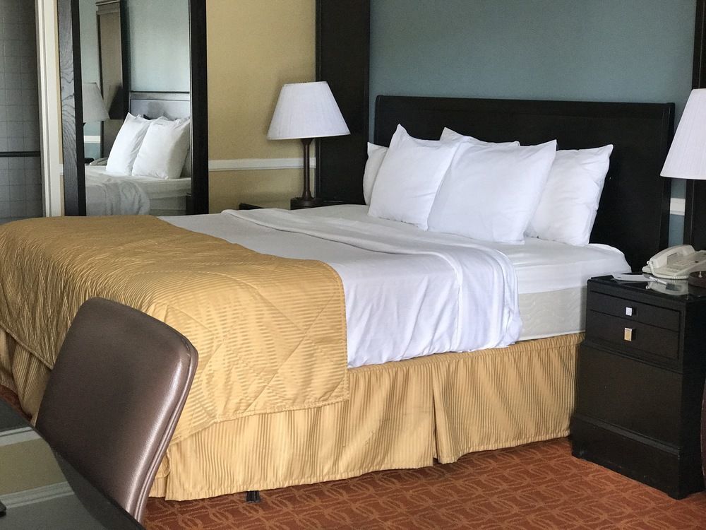 Inn Clarion Near China Naval Station